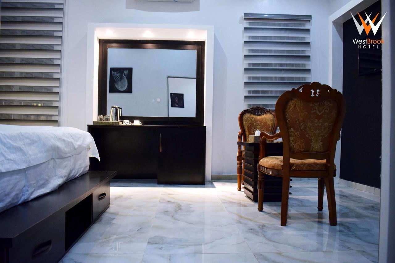 Westbrook Hotel Owerri Kültér fotó