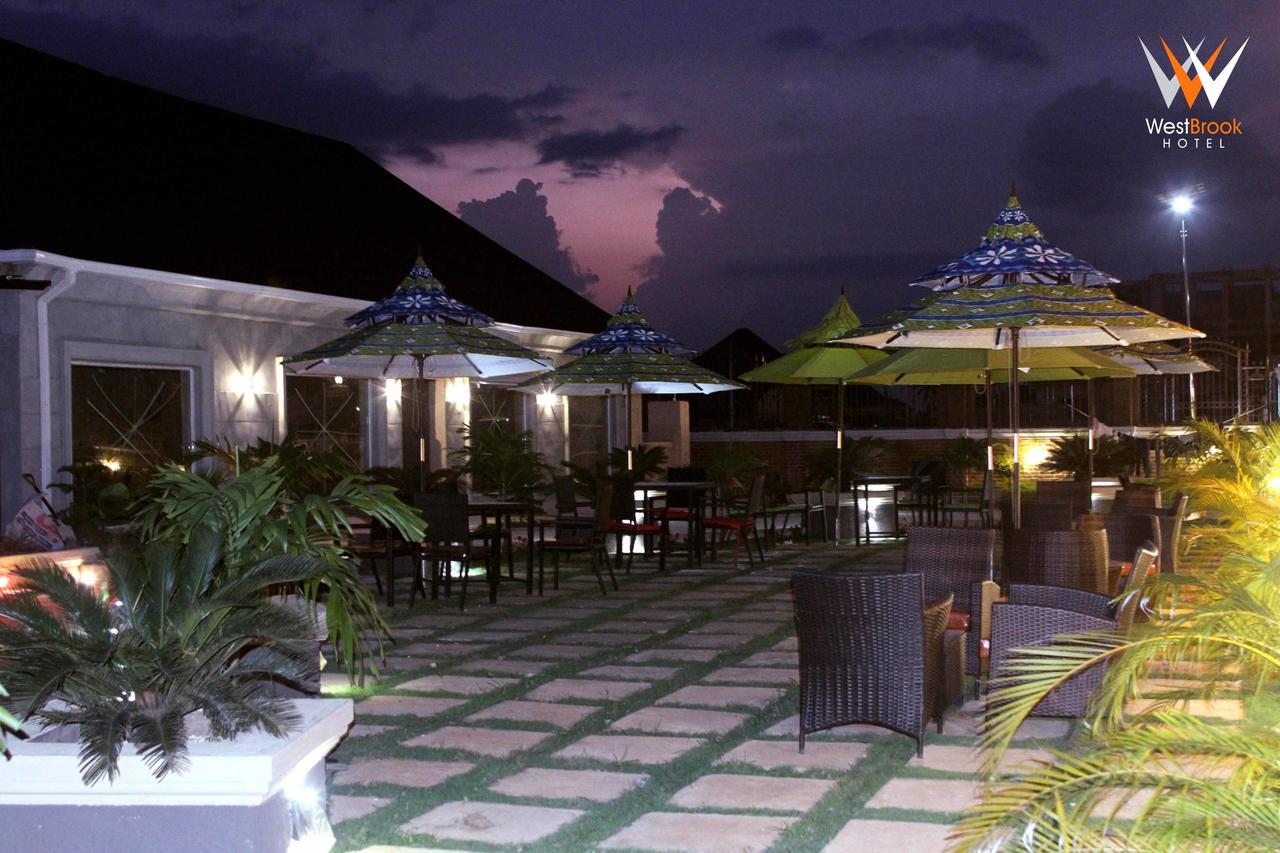 Westbrook Hotel Owerri Kültér fotó