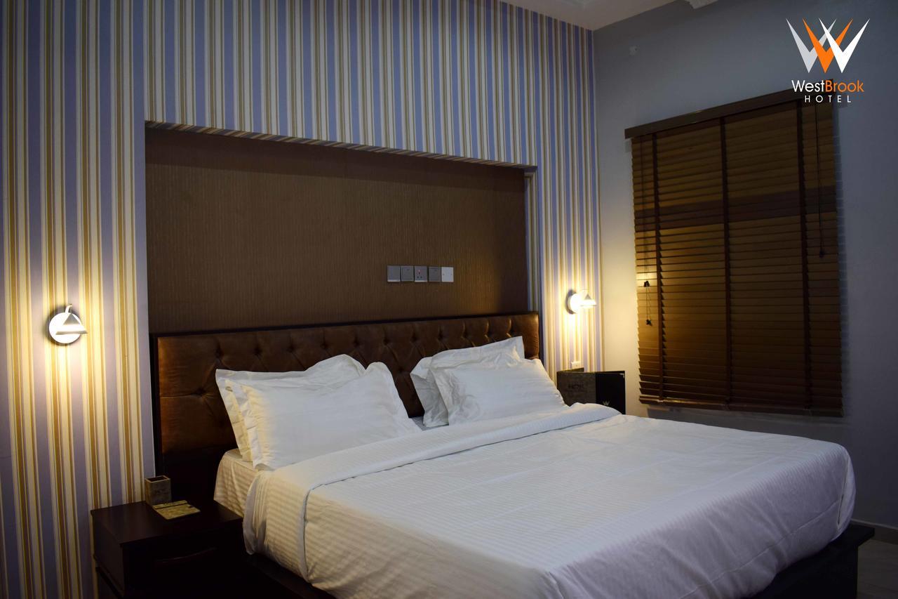 Westbrook Hotel Owerri Kültér fotó