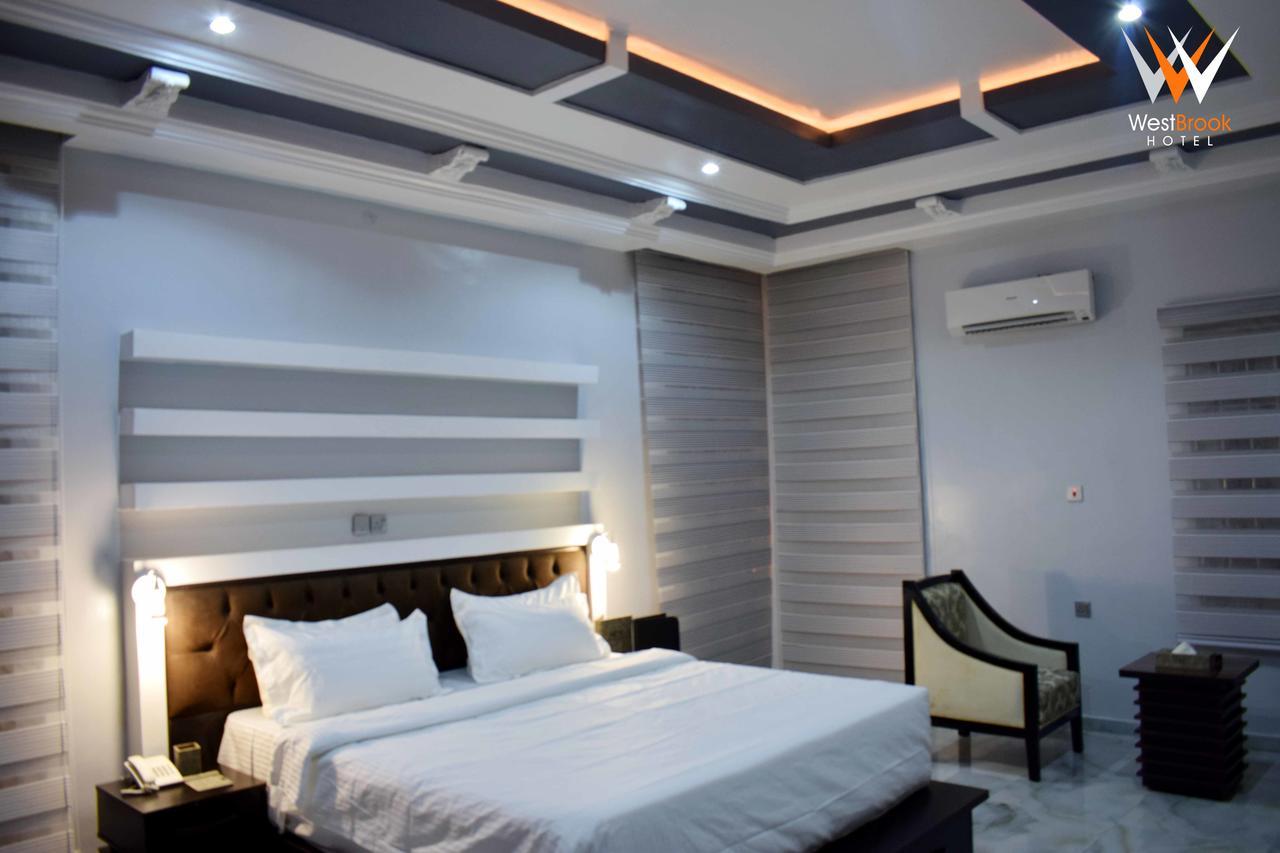 Westbrook Hotel Owerri Kültér fotó