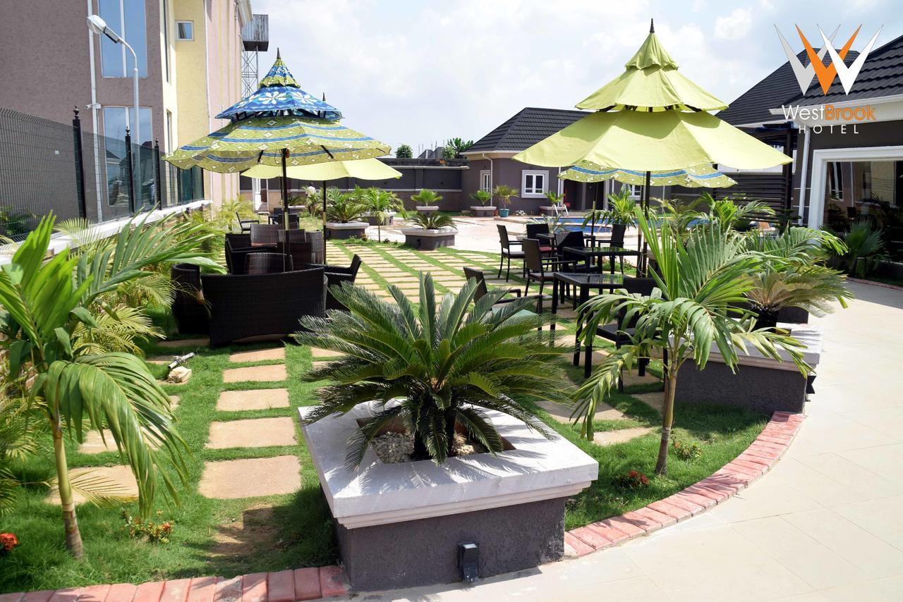 Westbrook Hotel Owerri Kültér fotó