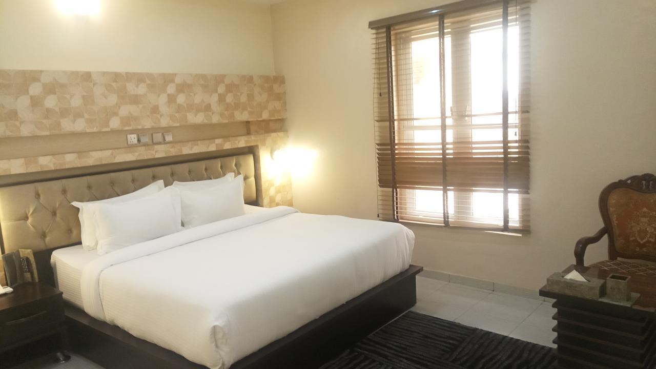 Westbrook Hotel Owerri Kültér fotó